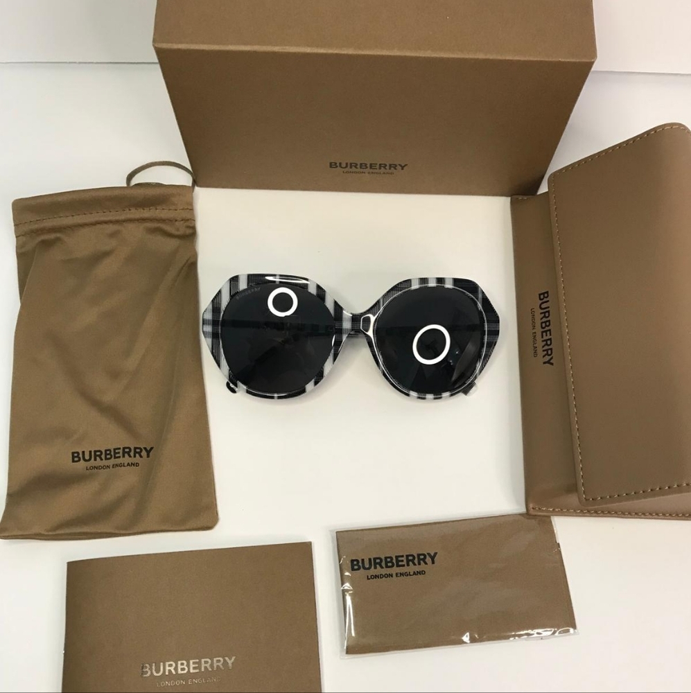 New - Burberry Vanessa Dark Grey Geometric Ladies Sunglasses BE4375F 400487 57. - Picture 10 of 16